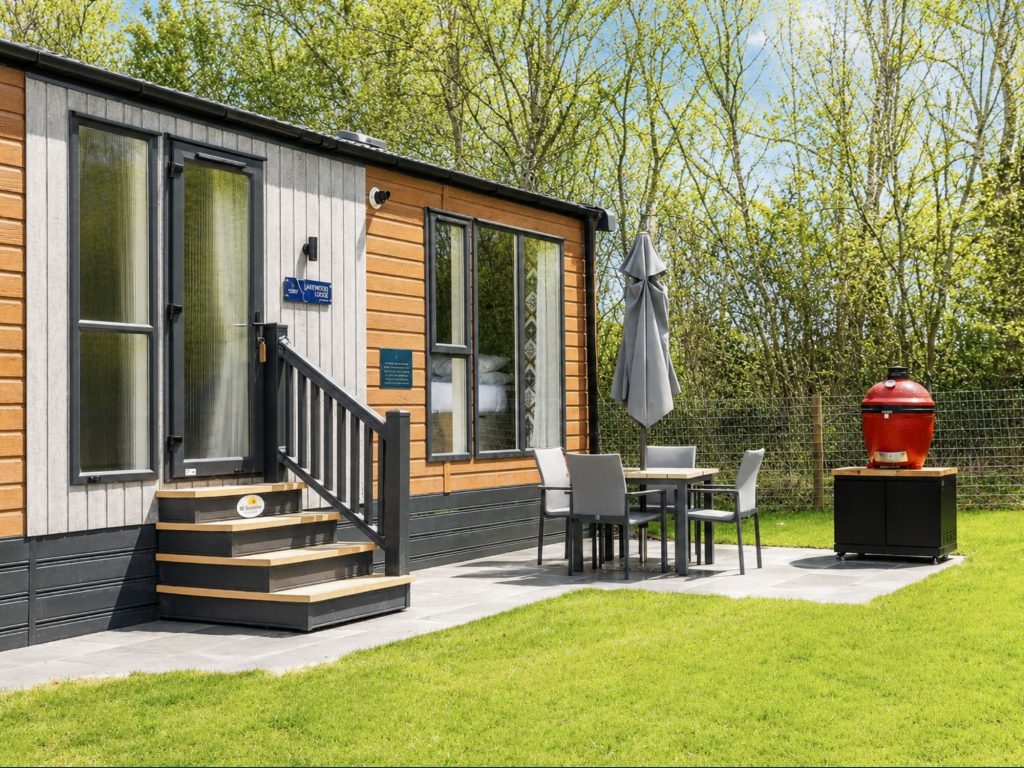 The Blacksmiths Lodge At Yorkshire Spa Retreat (3)