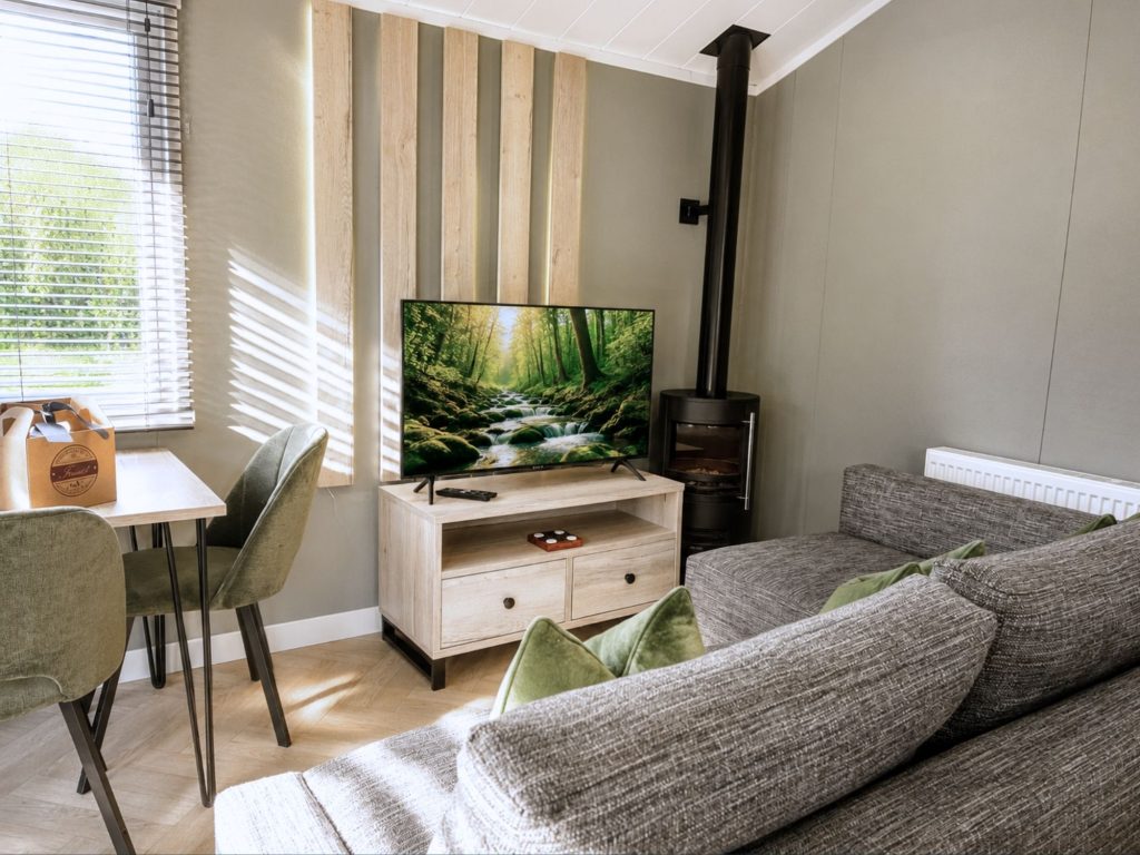 The Hideaway Lodge At Yorkshire Spa Retreat (11)