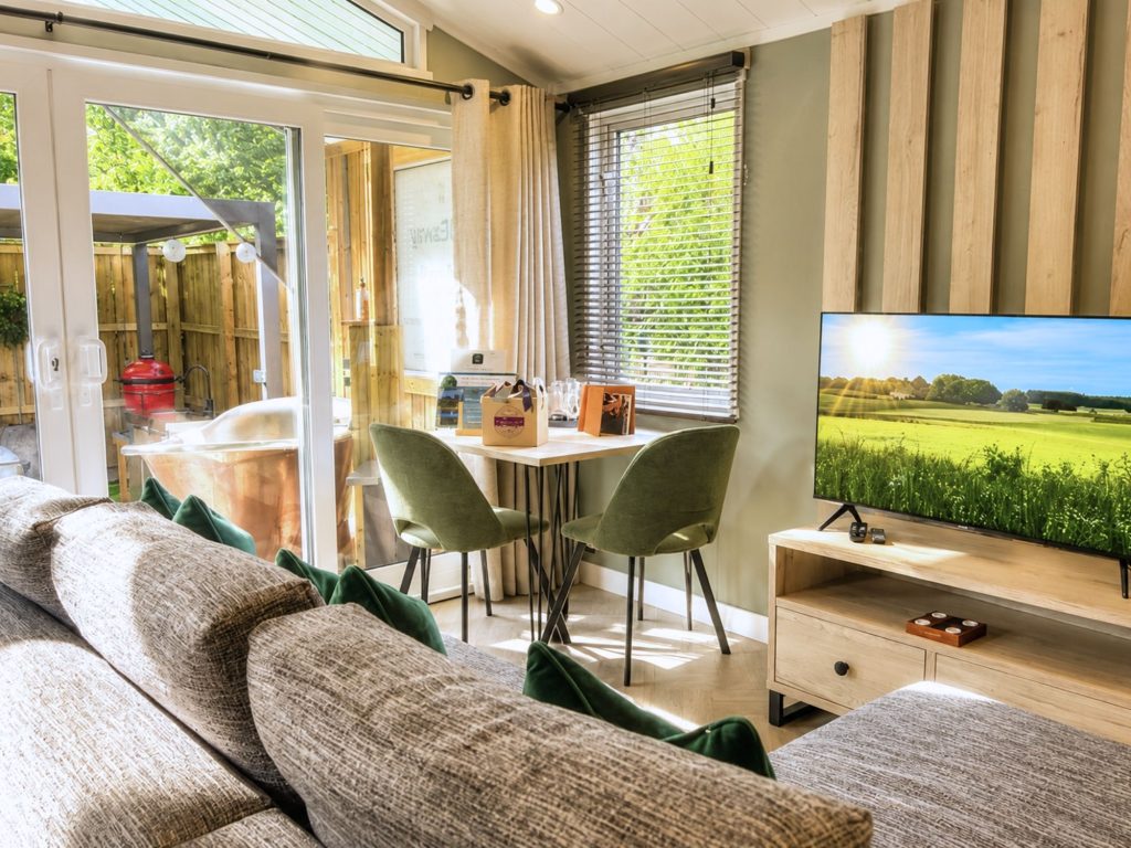 The Hideaway Lodge At Yorkshire Spa Retreat (9)