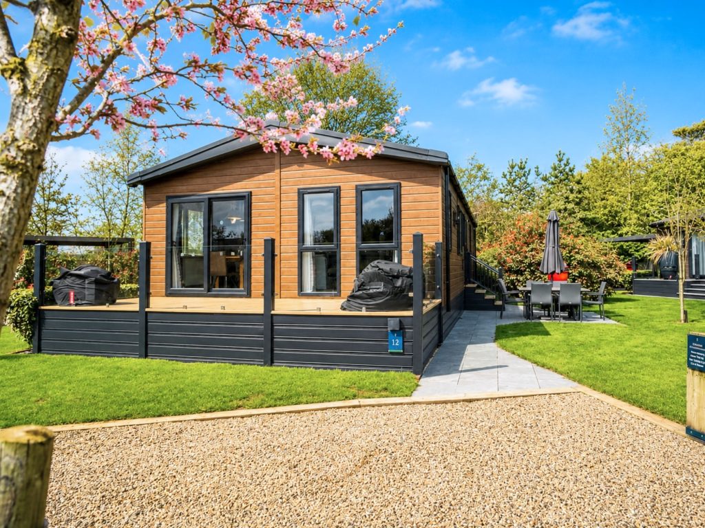 The Hovingham Lodge At Yorkshire Spa Retreat (2)